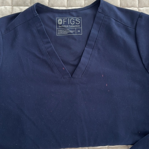 5 sets of Figs scrubs size XS - Picture 3 of 12